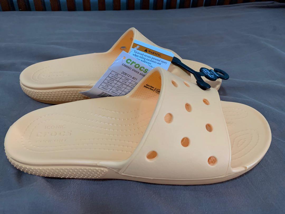 NEW] Crocs Sandals 👡 , Men's Fashion 