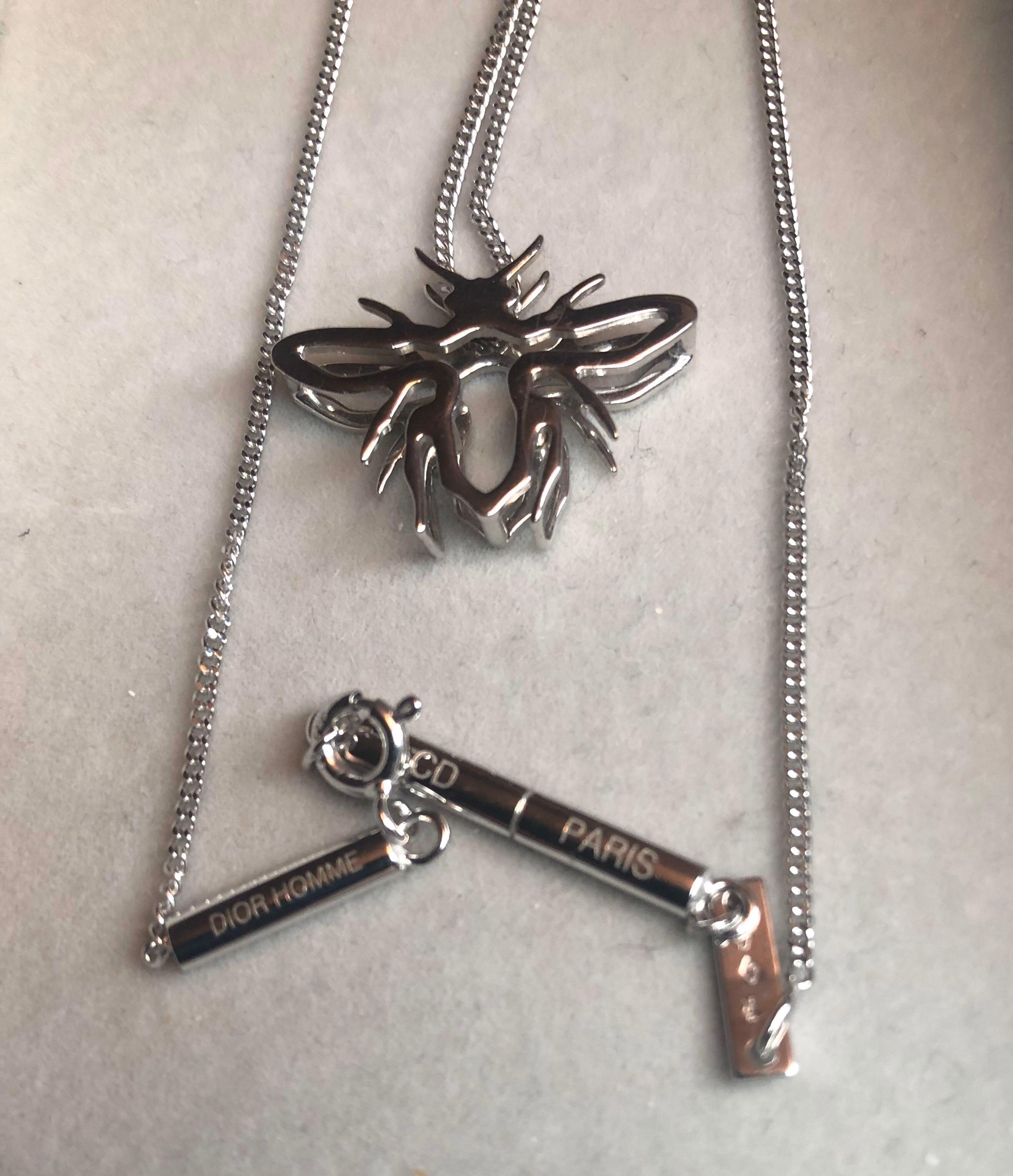 Dior homme on sale bee necklace