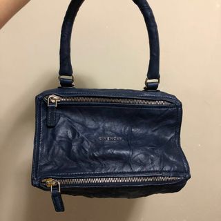 （分類：）位於 。 由 ferronna 提交（商品編號 174169251，圖片 1）。簡介： 。