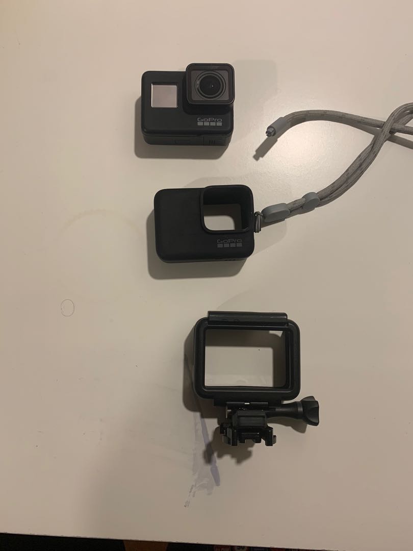 GoPro hero 7 Black SD card included, Photography, Cameras, Digital