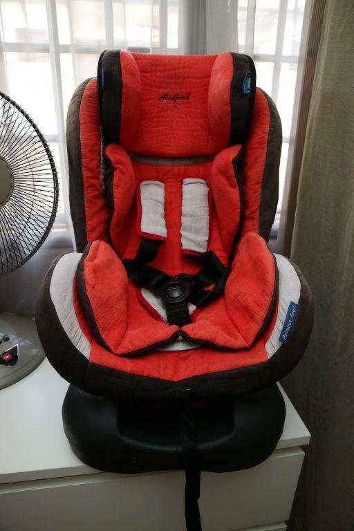 halfords cushioned booster seat