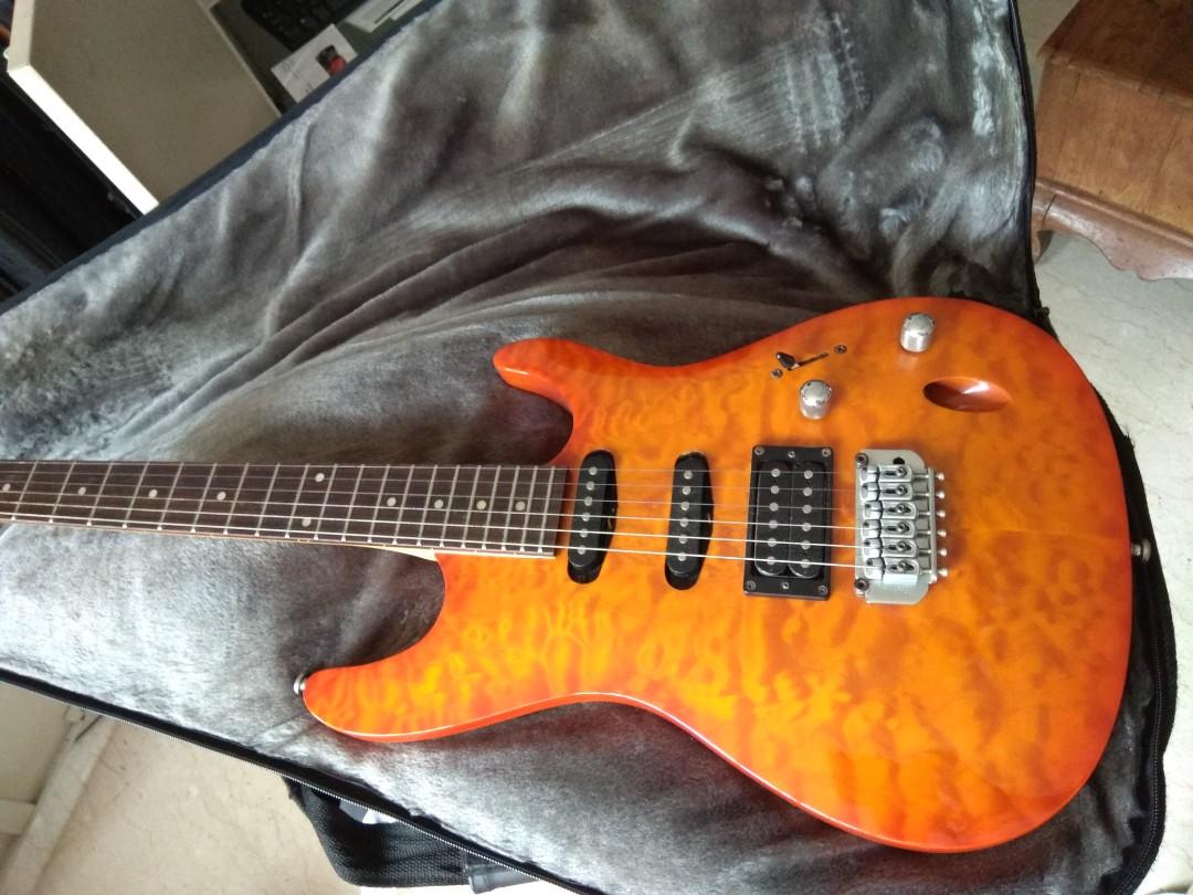 Ibanez electric guitar, Music & Media, Music Instruments on Carousell