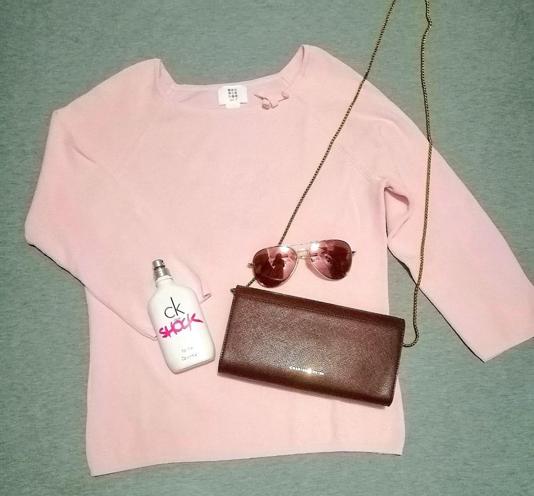 Knitted 3/4 Sleeves Blouse - REPRICED (Category: Blouses) located in Makati City. Submitted by breaktherules29 (Listing ID 1006584156, Image 1). Description: Can pass as new, excellent condition. Stretch and can fit up to semi large. Color may vary due to lighting. NO WHEN WORN. #maydemand #inMakati #inTaguig #inBGC #inMandaluyong #inPasig.