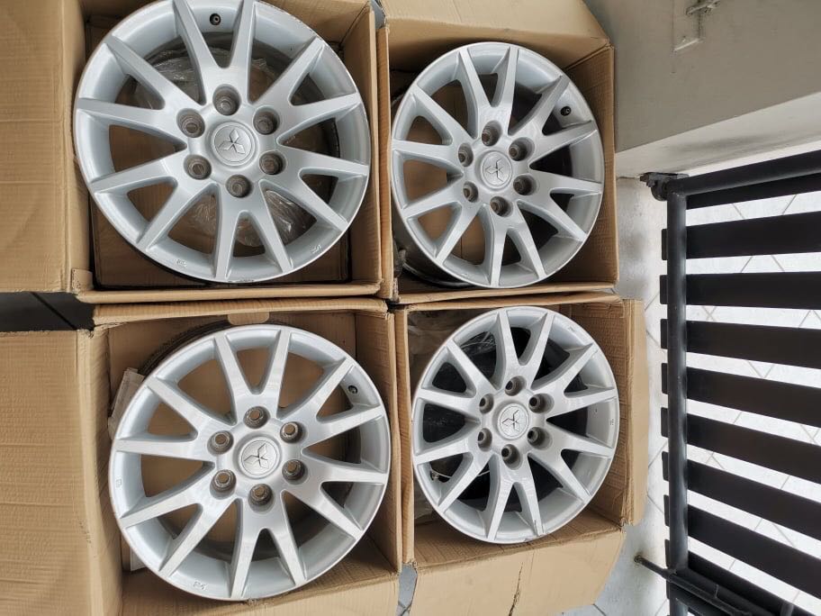 Mitsubishi Montero Sport Mags, Car Parts & Accessories, Mags and Tires