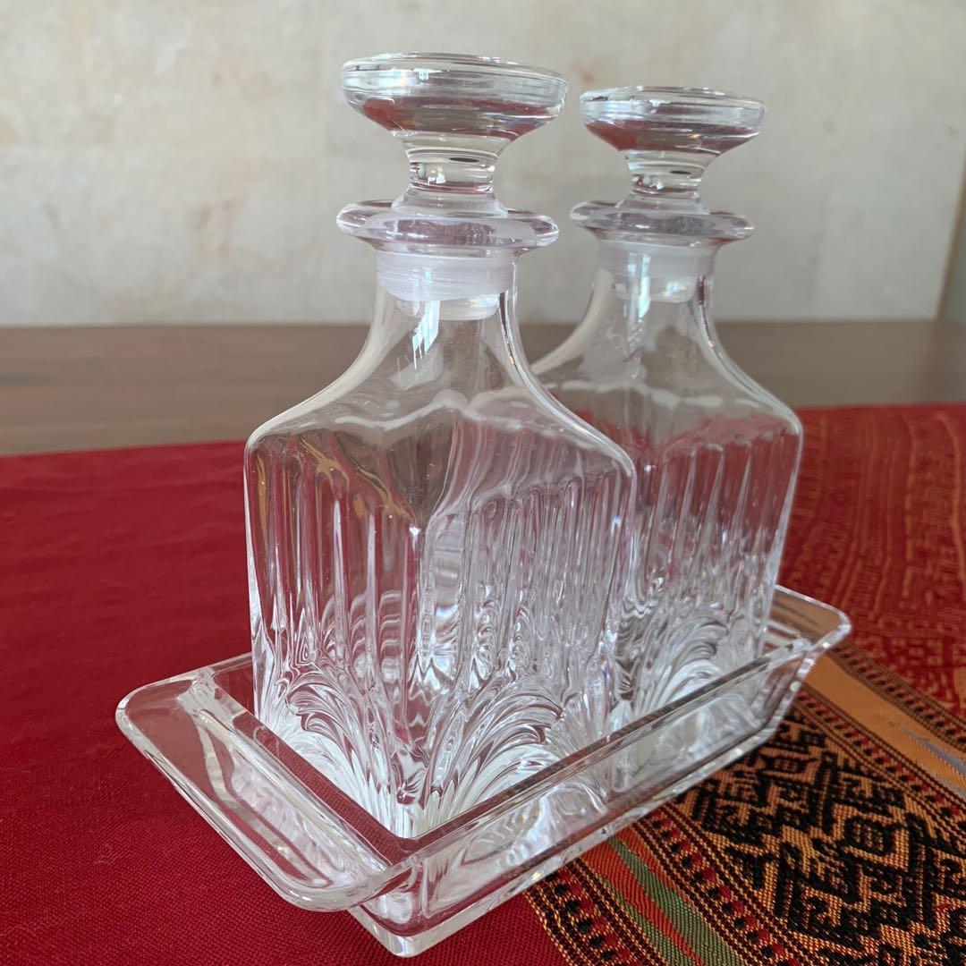 Oil and vinegar crystal decanter, Furniture & Home Living, Kitchenware