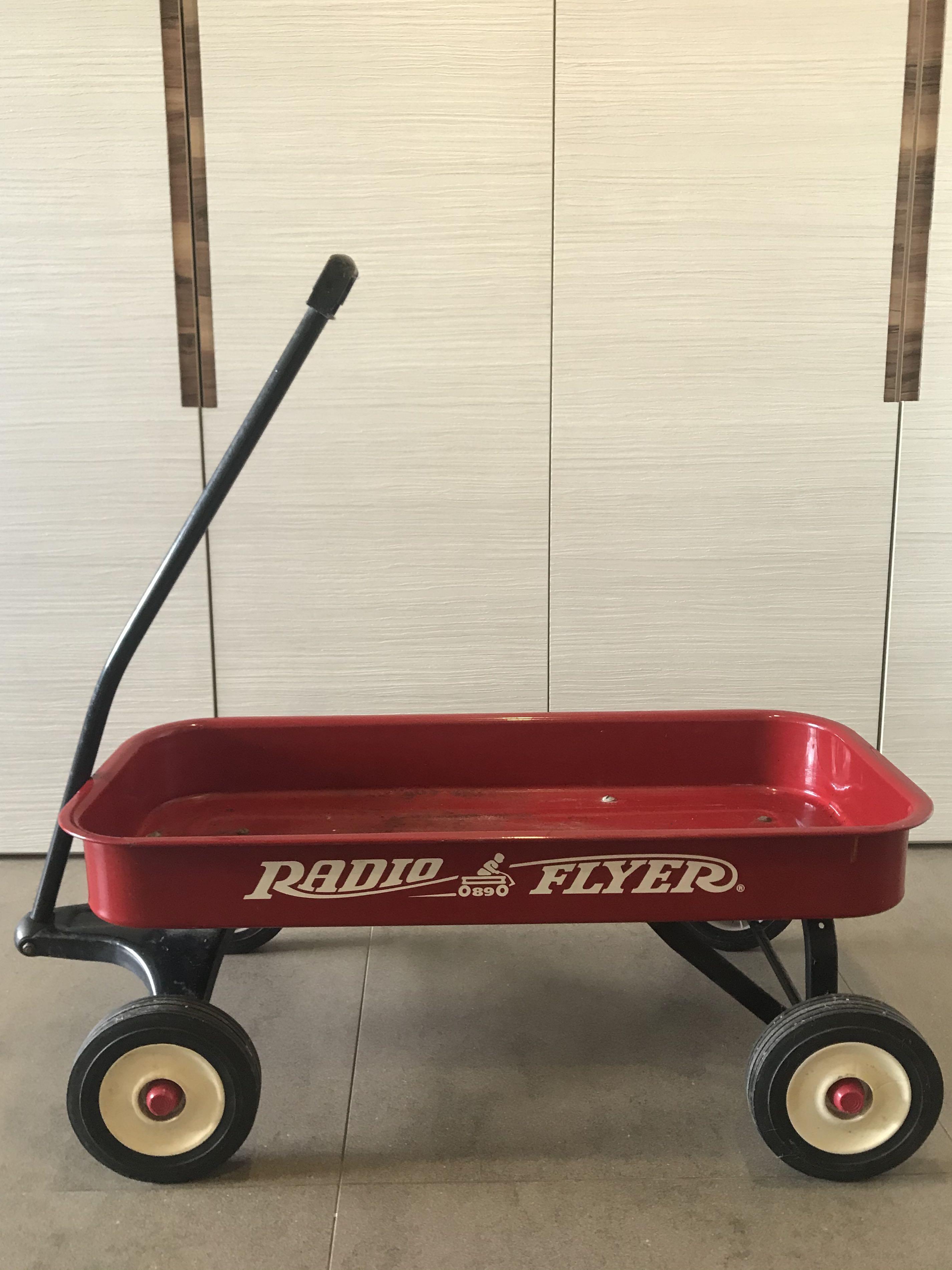 PRE LOVED RADIO FLYER CLASSIC RED WAGON