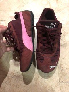 puma maroon sneakers