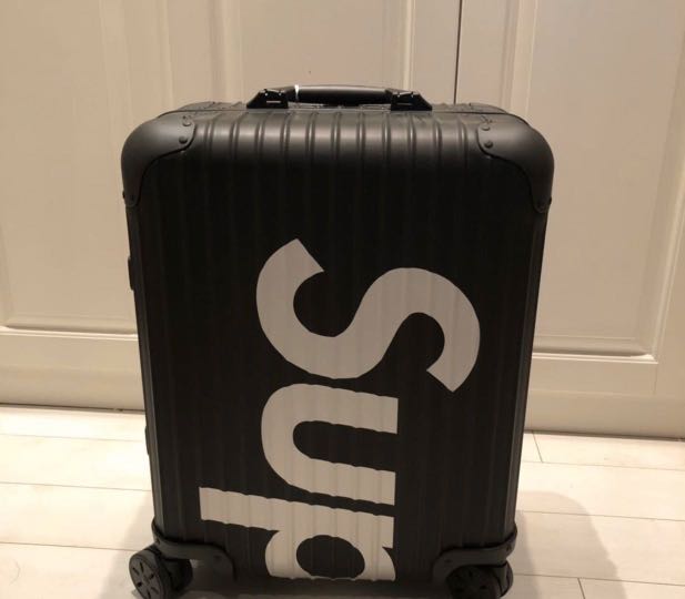Supreme x Rimowa Luggage size 22, Hobbies & Toys, Travel, Luggage