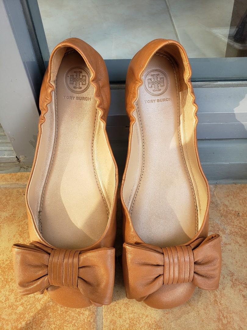 SELLING LOW Tory Burch Divine Bow Ballet Flats in Tan Women s