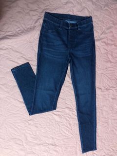(Category: ) located in . Submitted by apd_preloved (Listing ID 1006523687, Image 1). Description: .
