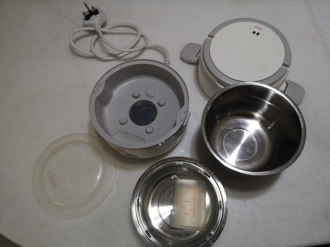 Yoei Electric Lunch Box, Furniture & Home Living, Kitchenware