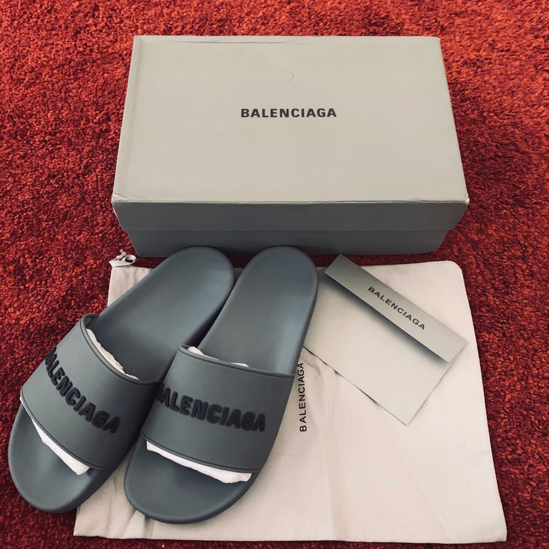 Grey balenciaga on sale slides