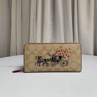 COACH 91571 愛心大馬車拉鏈長夾 內置12個卡位 可搭配同款包包 防水防刮材質 附購證