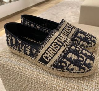 （分類：）位於 。 由 luxuryholics 提交（商品編號 1006639808，圖片 1）。簡介： 。