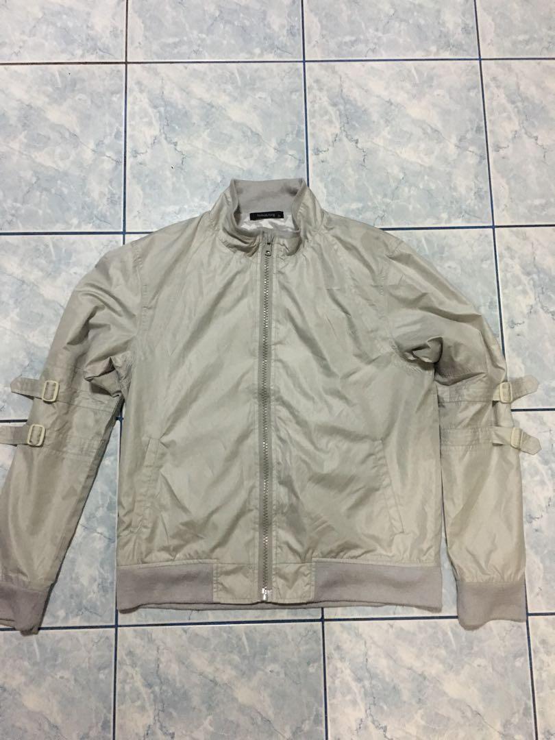 F&H bomber (Category: Coats, Jackets and Outerwear) located in Quezon City. Submitted by mondstuff (Listing ID 1006605665, Image 1). Description: .