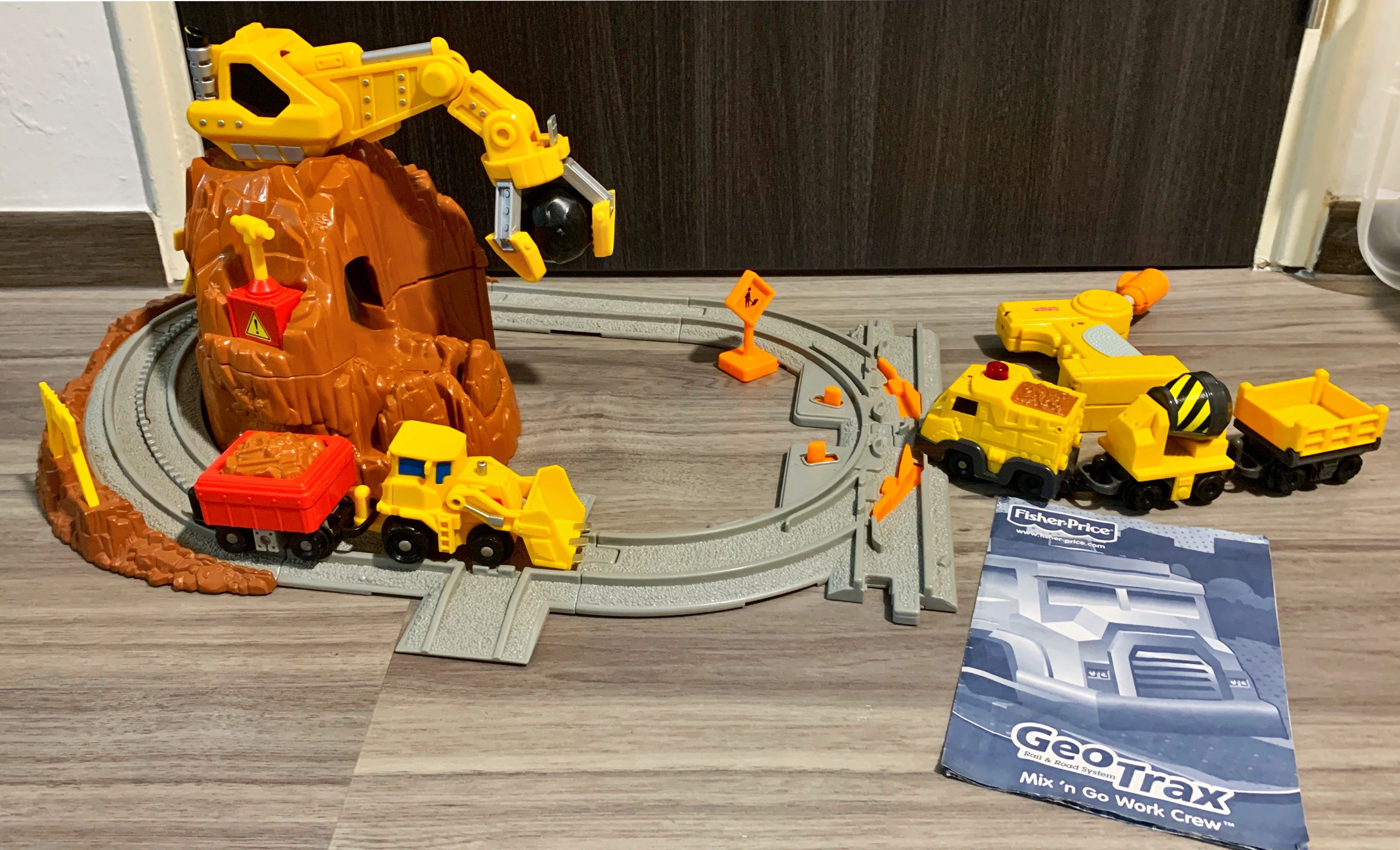 Fisher price GeoTrax™ Rail & Road System Mountain Blast Construction Co