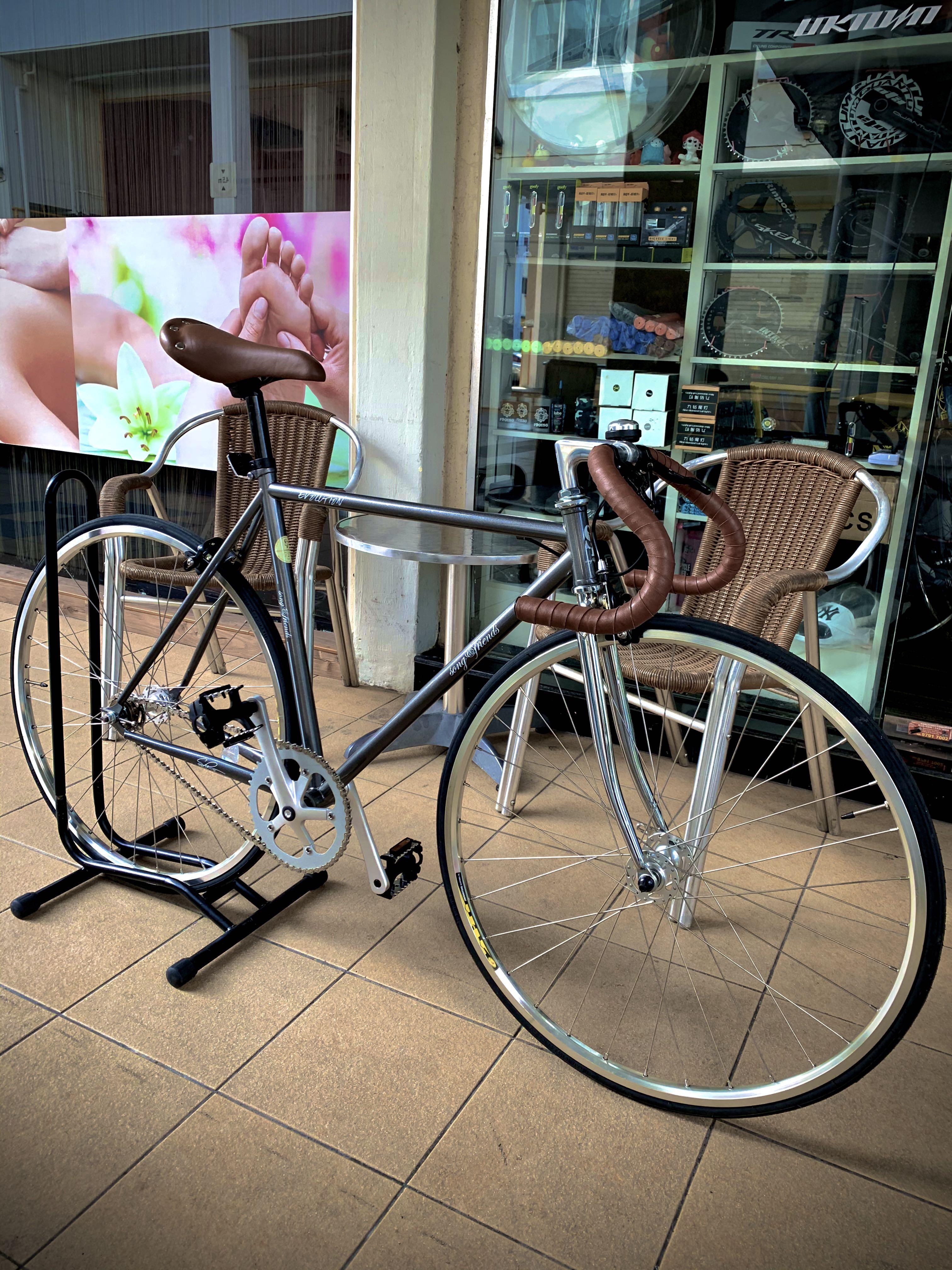 Fixie with front rack clearance