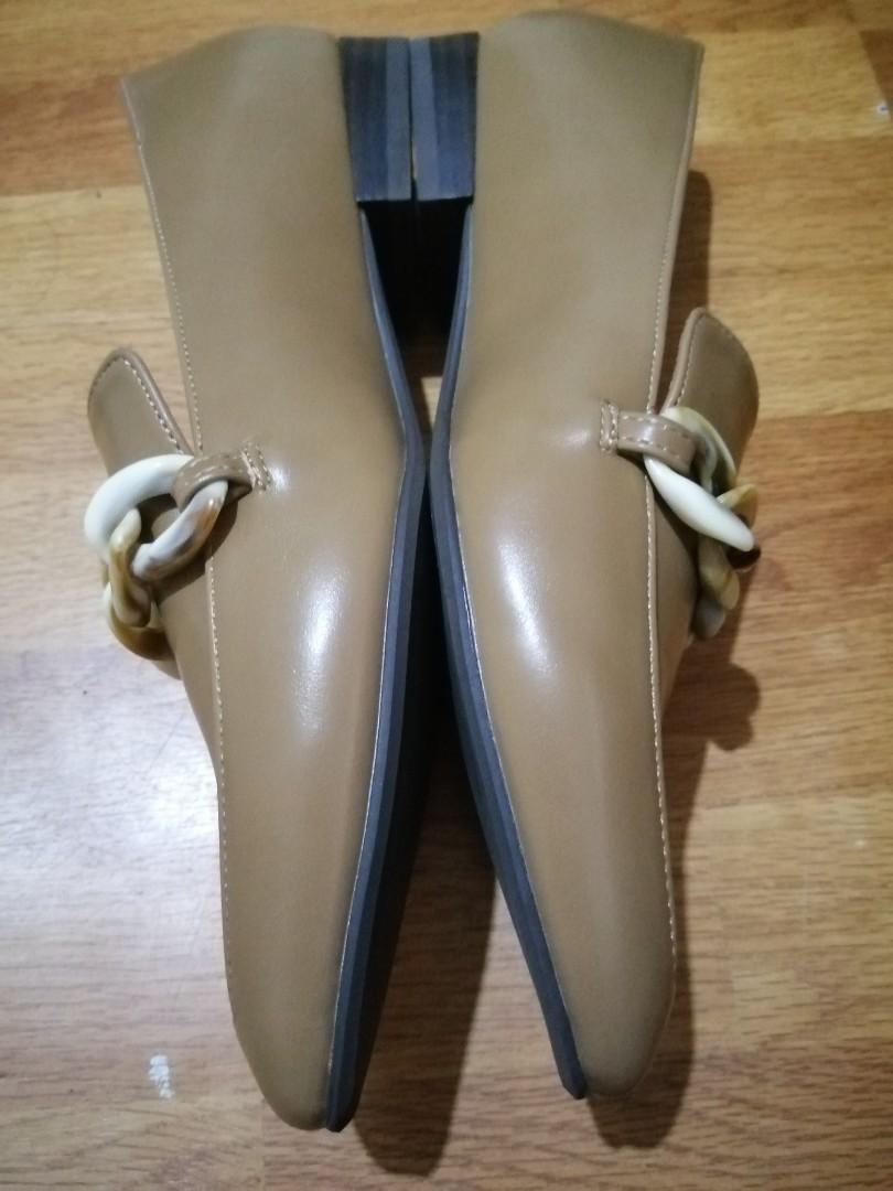 For Sale Camille Bis Randa Women S Fashion Footwear Flats Sandals On Carousell