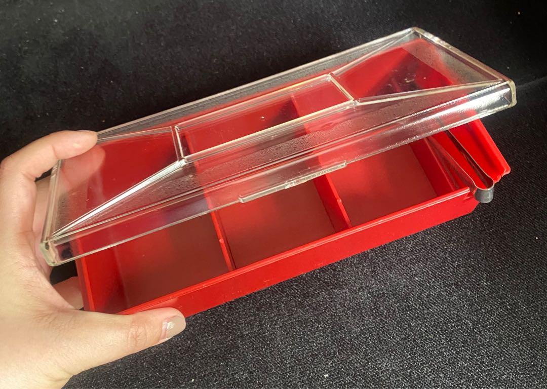 🔥Sale! Garnish Plastic Divider with Tong (Category: Home Improvement Tools & Accessories) located in Paranaque City. Submitted by sfairyboutique (Listing ID 1006690739, Image 3). Description: Garnish Plastic Divider with Tong L8.5 x W4 x H3inches 🧚‍♀️P280 sale P250 .
