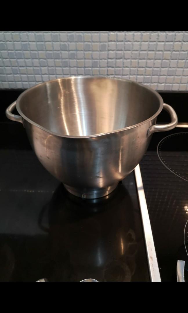 Hanabishi HPM 500 Stand Mixer (Category: Hand & Stand Mixers) located in Malolos. Submitted by phase3 (Listing ID 1006642317, Image 3). Description: only used twice. no time for baking..