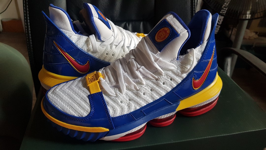 Lebron 16 discount low superman