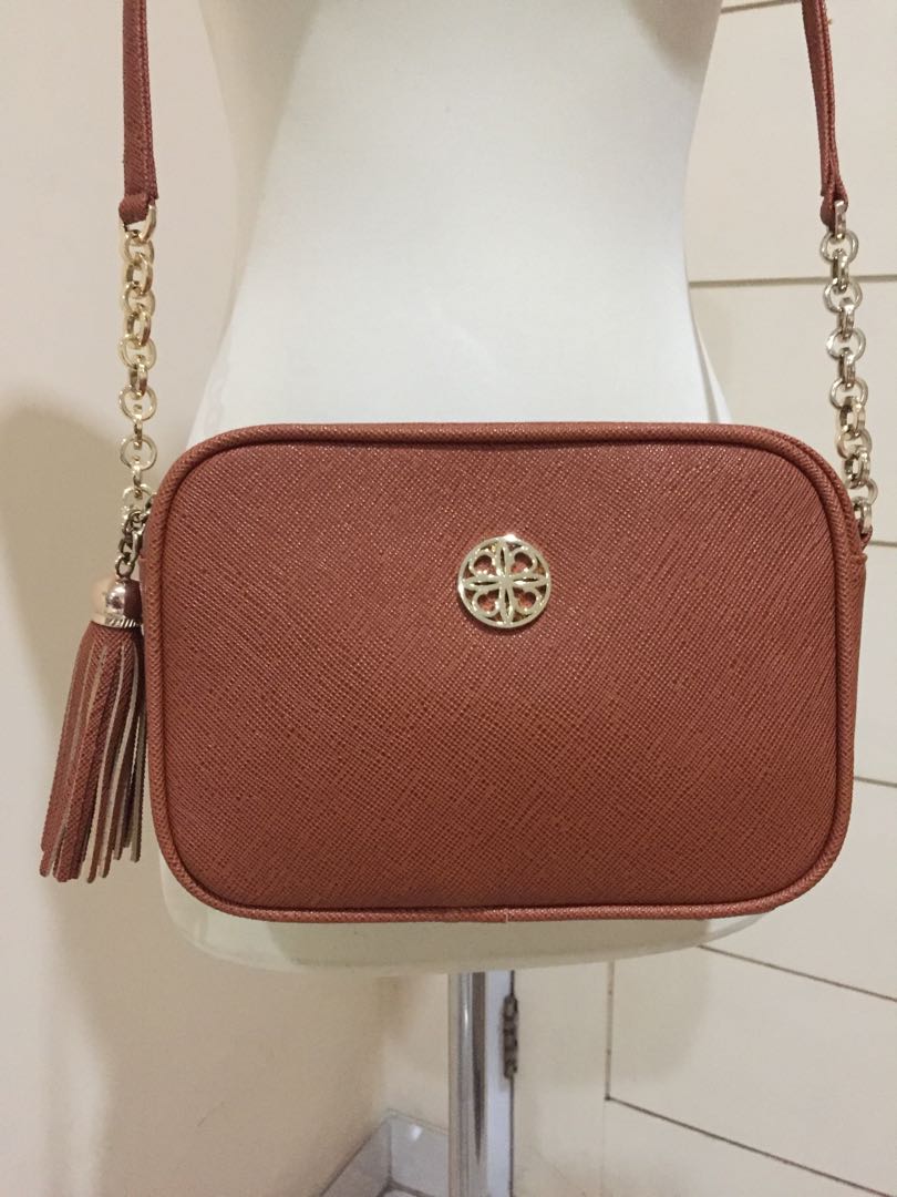 Les catino store sling bag