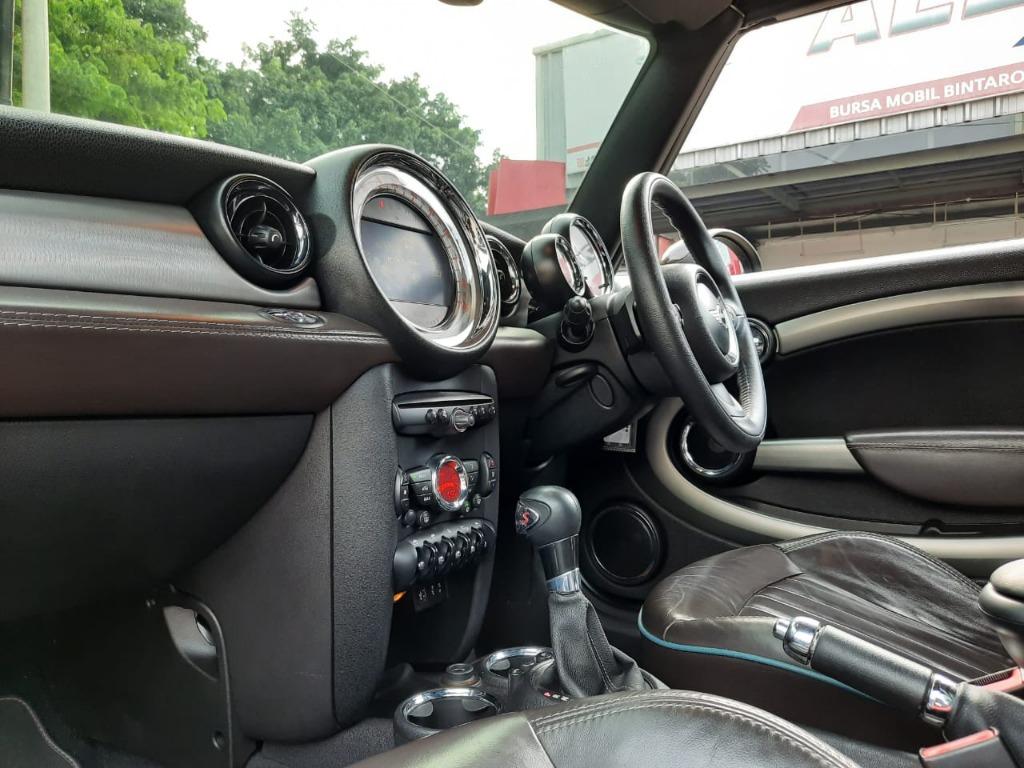 Mini Cooper S 1 6 At Cabrio Highgate 2012 Coklat Tua Met Top Condition Mobil Motor Mobil Untuk Dijual Di Carousell