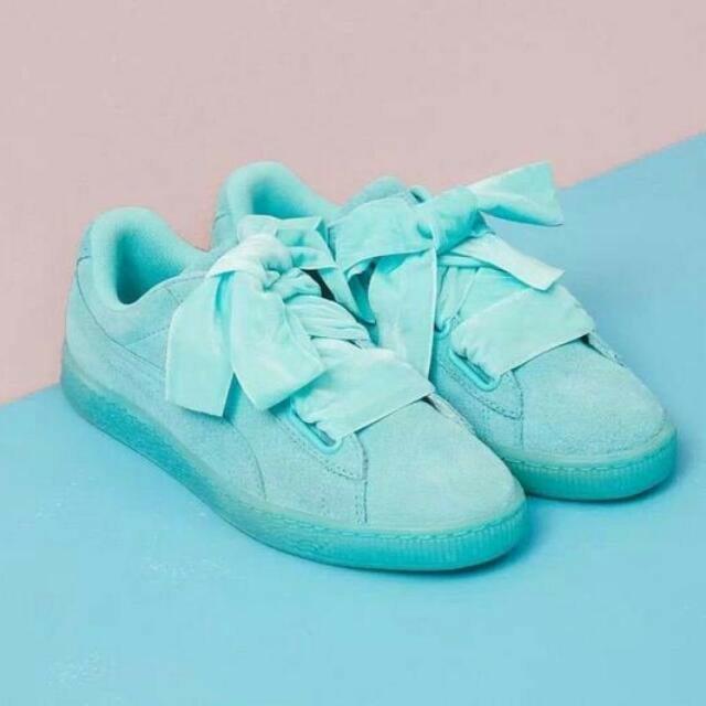 Puma sneakers with ribbon laces top