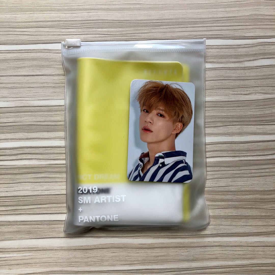 nct dream jeno pantone passport wallet, Hobbies & Toys, Memorabilia