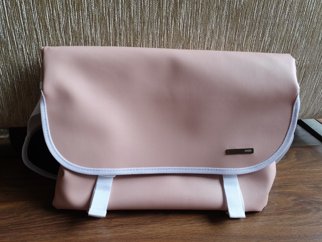 peeps messenger bag
