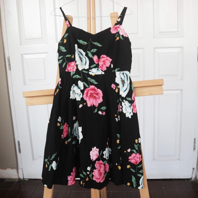 Old Navy Black Floral Cami Dress Women S Fashion Women S Clothes Dresses Skirts On Carousell