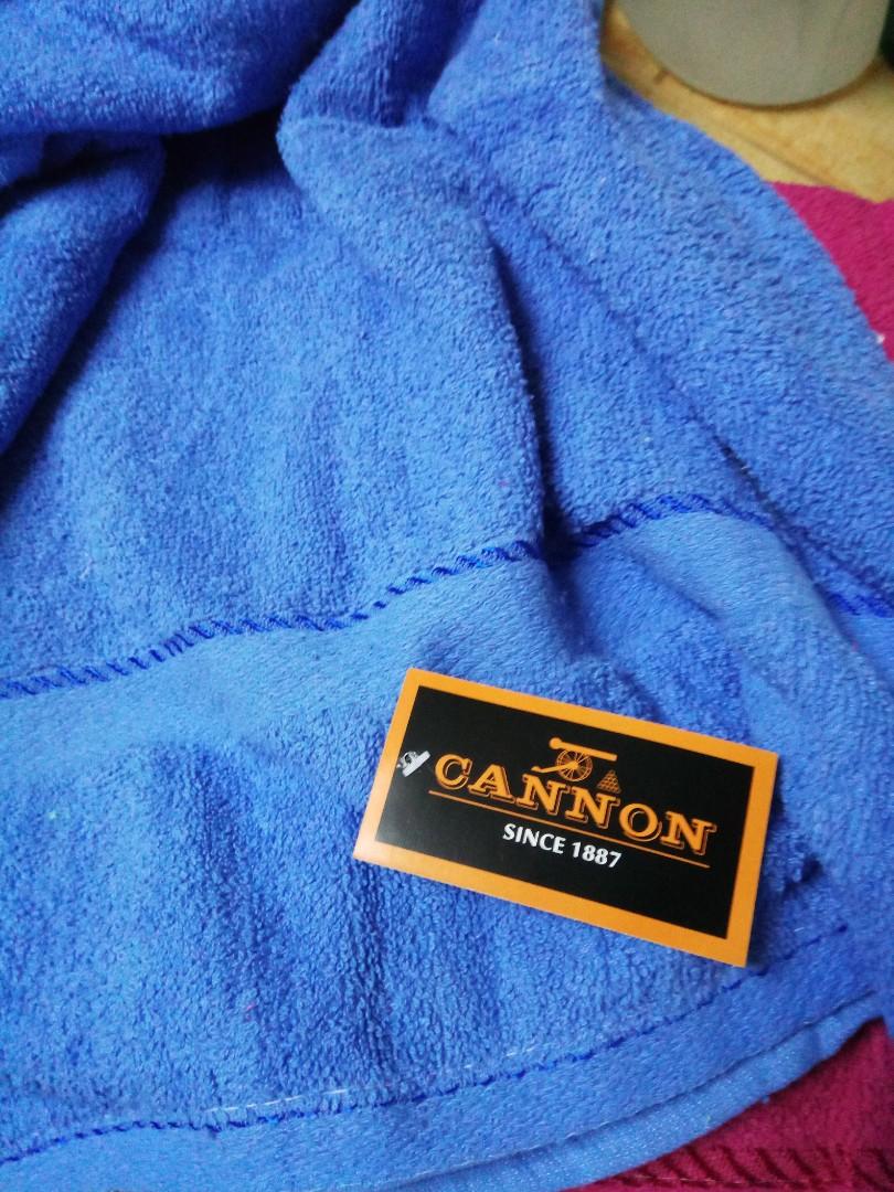 Pink blue bath towels (Category: Bath) located in Manila. Submitted by daisythejane (Listing ID 1006766657, Image 2). Description: Brand new Pink and blue towels *Big and fluffy towels *has embroidered commercial print (Chinese character of of an association) *Cannon brand Mode of payment : Bdo, bpi or gcash Shipping via grab lalamove angkas or courier of choice c/o buyer.