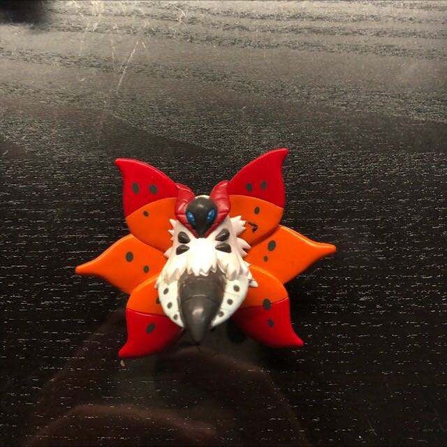 Volcarona figure 2025