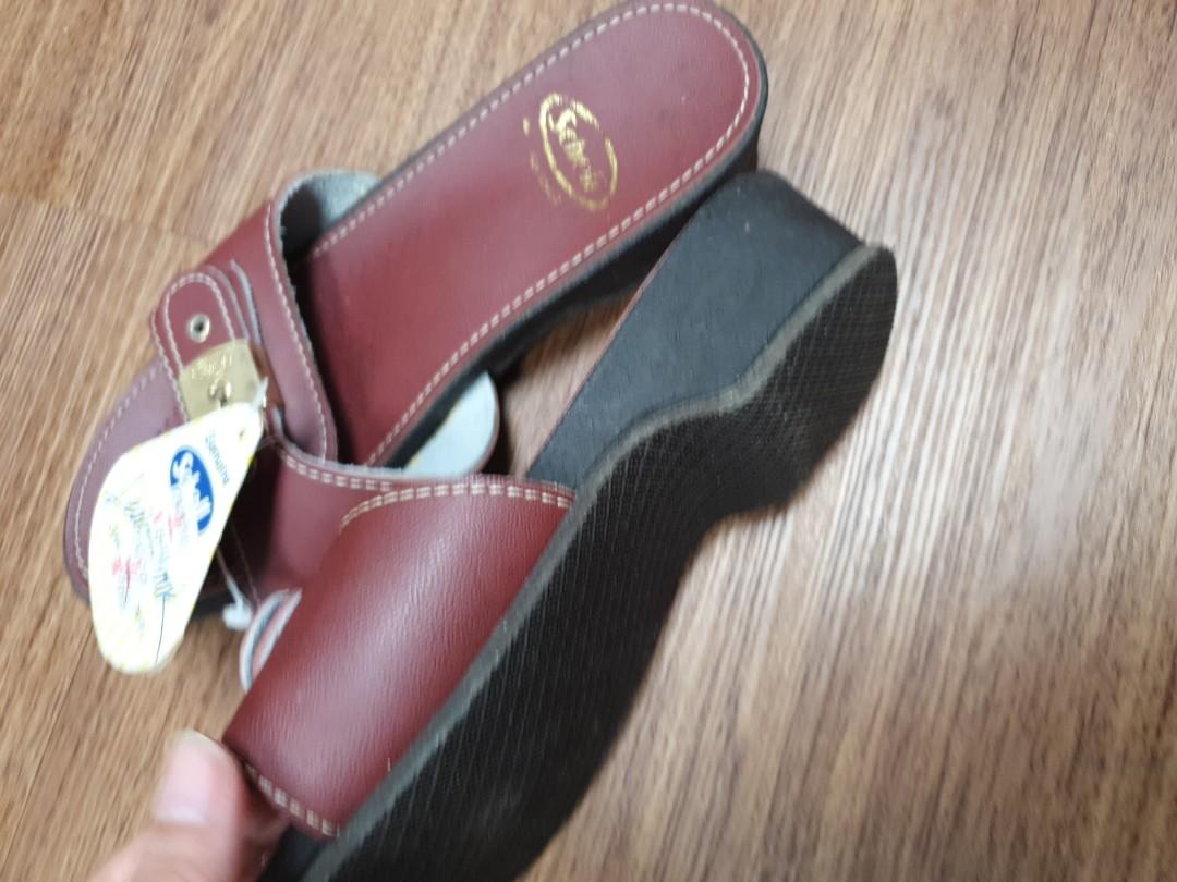 SCHOLL Leatherlook Sandals