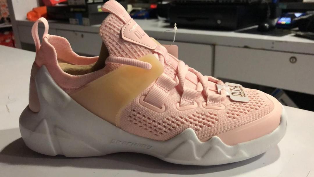 Skechers DLTA women original sale