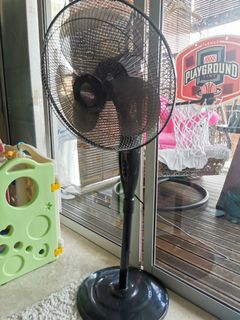 (Category: ) located in . Submitted by Chloeeeeeeeee99 (Listing ID 1006635211, Image 1). Description: .