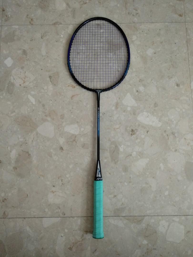Graphite badminton racket under 1000