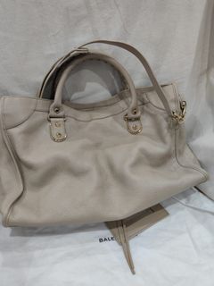 （分類：）位於 。 由 leesauchun21 提交（商品編號 1006940912，圖片 1）。簡介： 。
