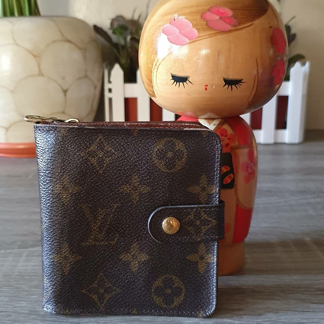 Vintage Louis Vuitton Monogram Compact Zippy Wallet