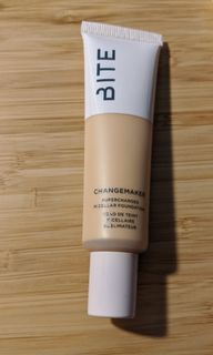(Category: ) located in . Submitted by makeupstuff1 (Listing ID 1006890663, Image 1). Description: .