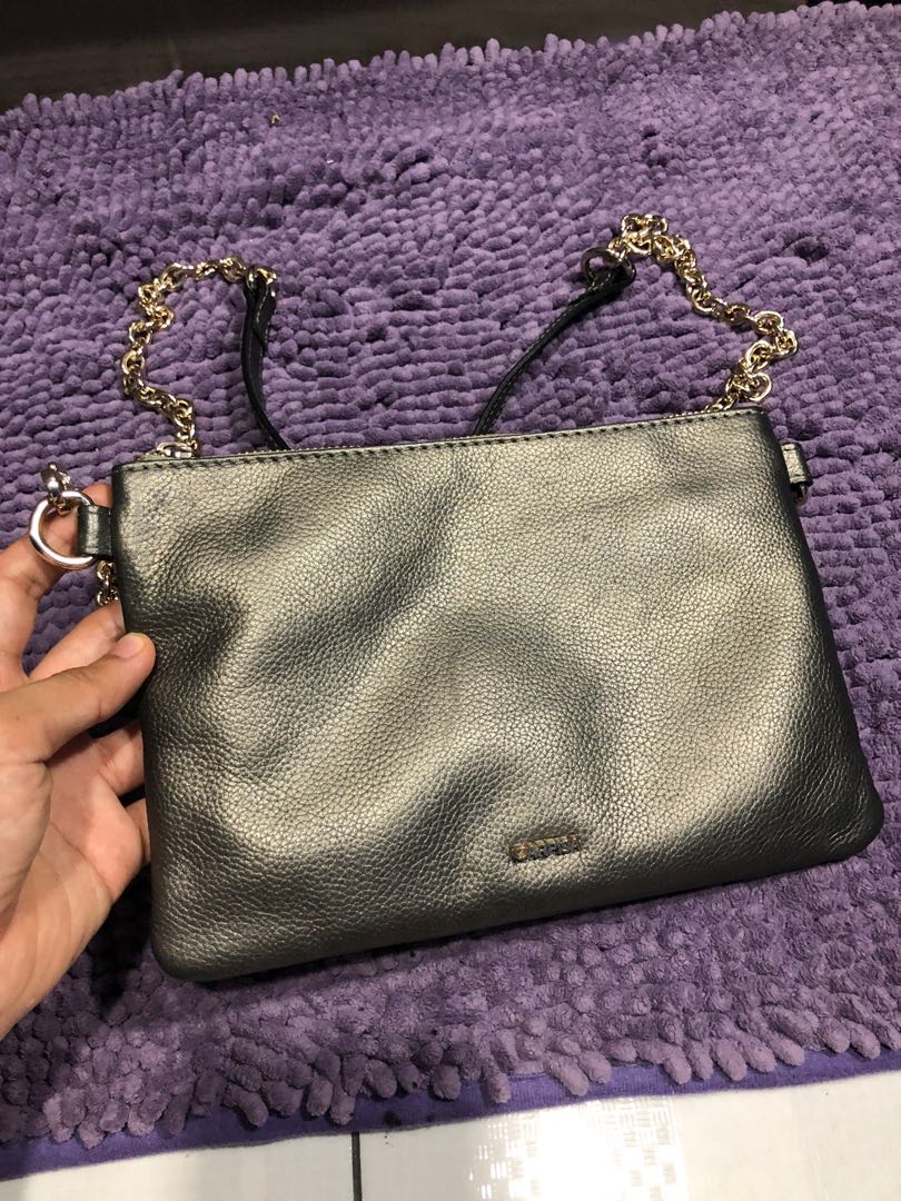 CARPISA sling bag Women s Fashion Bags Wallets Cross body Bags on Carousell