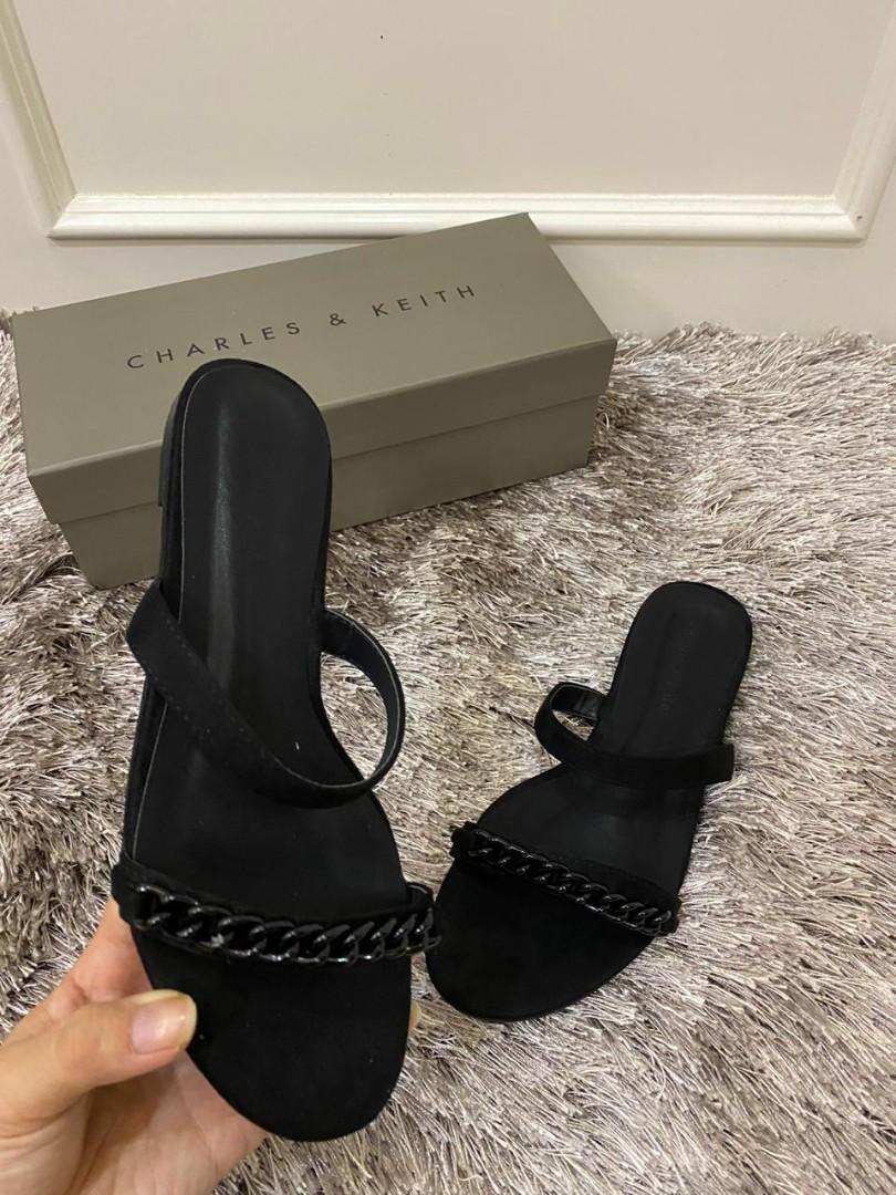 Sandal wanita charles and keith store