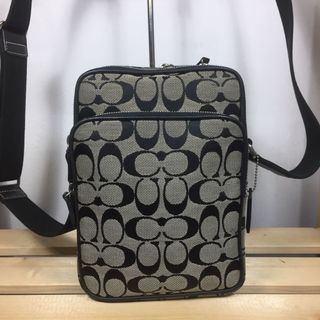 (Category: ) located in . Submitted by Aeyyoistore (Listing ID 1007048661, Image 1). Description: .