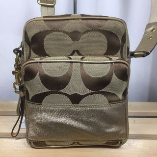 (Category: ) located in . Submitted by Aeyyoistore (Listing ID 1007048995, Image 1). Description: .