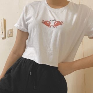 (Category: ) located in . Submitted by caryne.clothes (Listing ID 1006869787, Image 1). Description: .