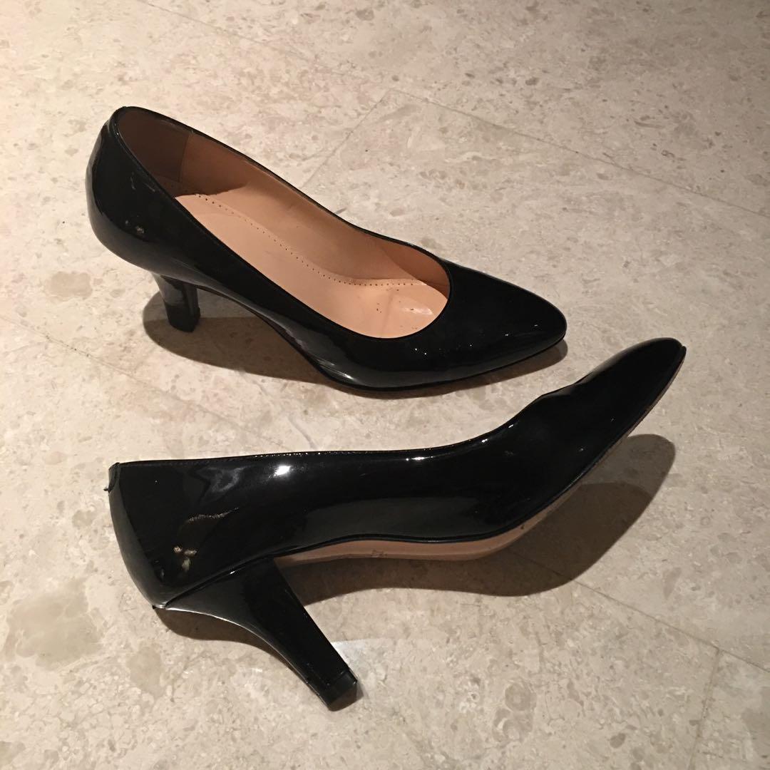 Gently used designer shoes outlet