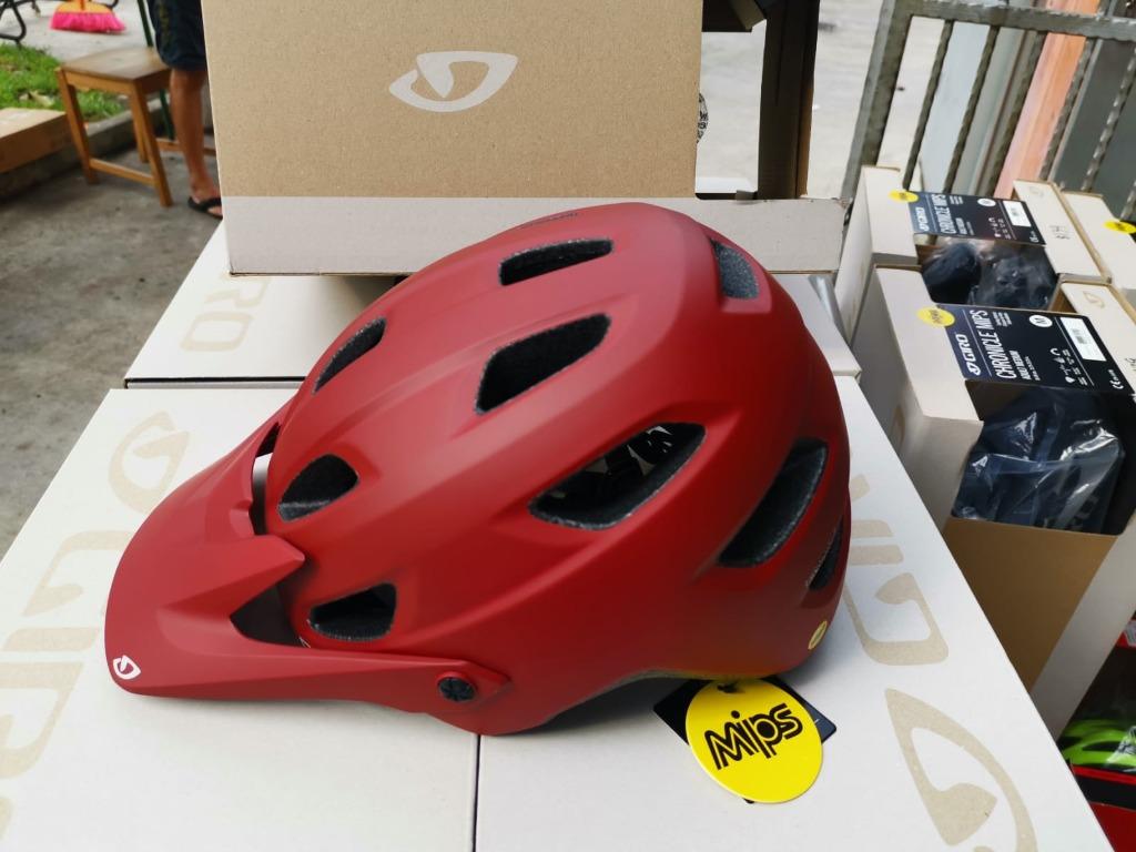 Giro chronicle red hot sale