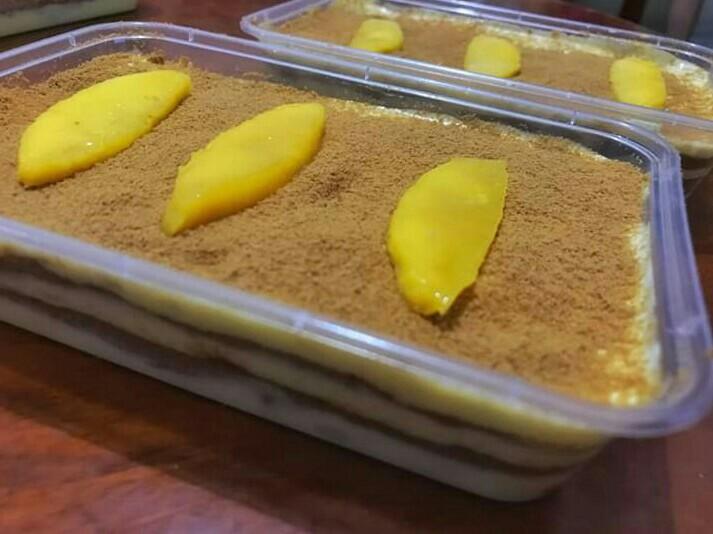 Filipino Mango Graham Float | Mikha Eats