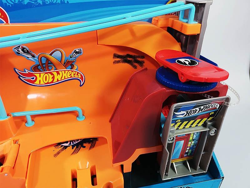 Super stunt skate park hot wheels best sale