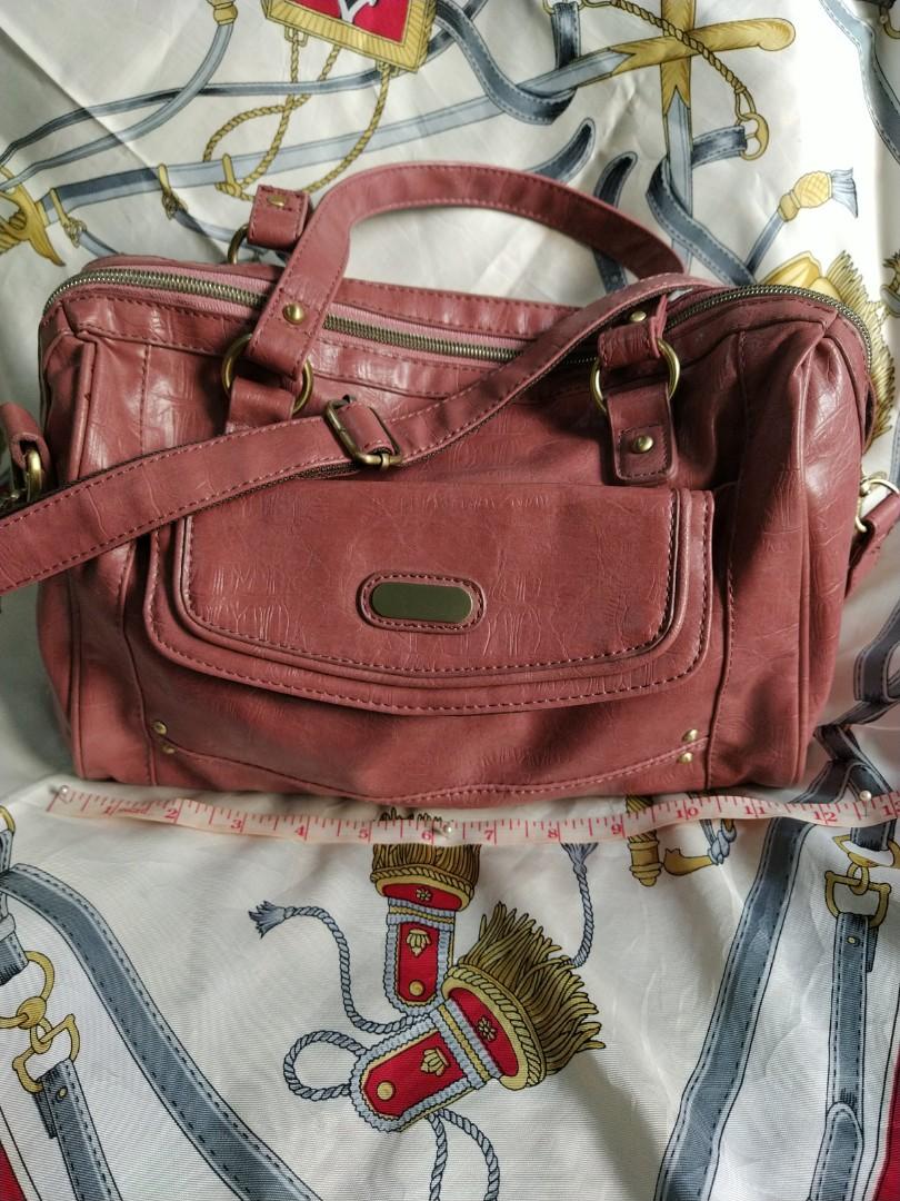 LEGATO LARGO 3 way bag Women s Fashion Bags Wallets Cross body Bags on Carousell